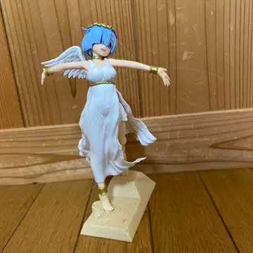 렘 피규어 화이트 의상 꽃 왕관 포함