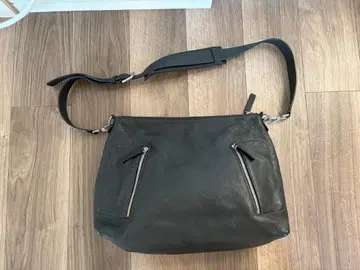 JILSANDER 질 샌더 가죽 숄더백 메신저