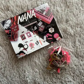 NANA 캡슐 토이 손거울 하치(코마츠 나나) 레어 707호실 열쇠 포함