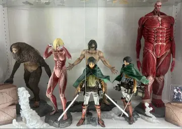 진격의 거인 제일복권 엘렌 여자형 거인 초거대 거인 피규어 리바이