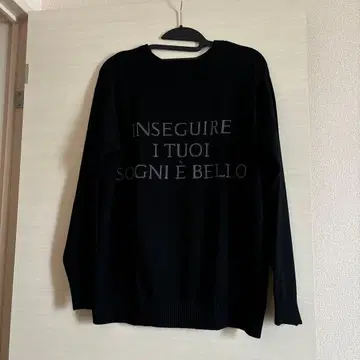 새상품급 안나 리 로고 니트 블랙