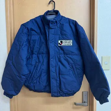 SUNTORY SUPPORTS LEAGUE 다운 자켓 네이비