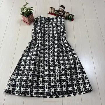 슬리브리스 하운드 투스 원피스