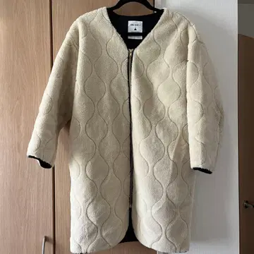 니코앤드 보아 퀼팅 코트 노카라 코트 크림색 새상품급