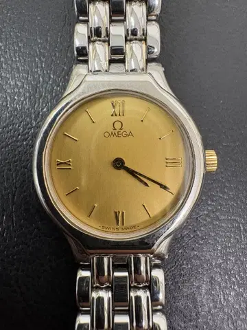 OMEGA 데빌 심볼 여성용 작동품