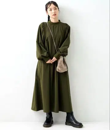 사우전드마일 퍼프 슬리브 롱 원피스