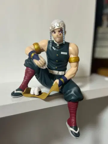 귀멸의 칼날 우즈이 텐겐 피규어