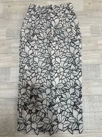 에이미 이스트 월 타이트 스커트