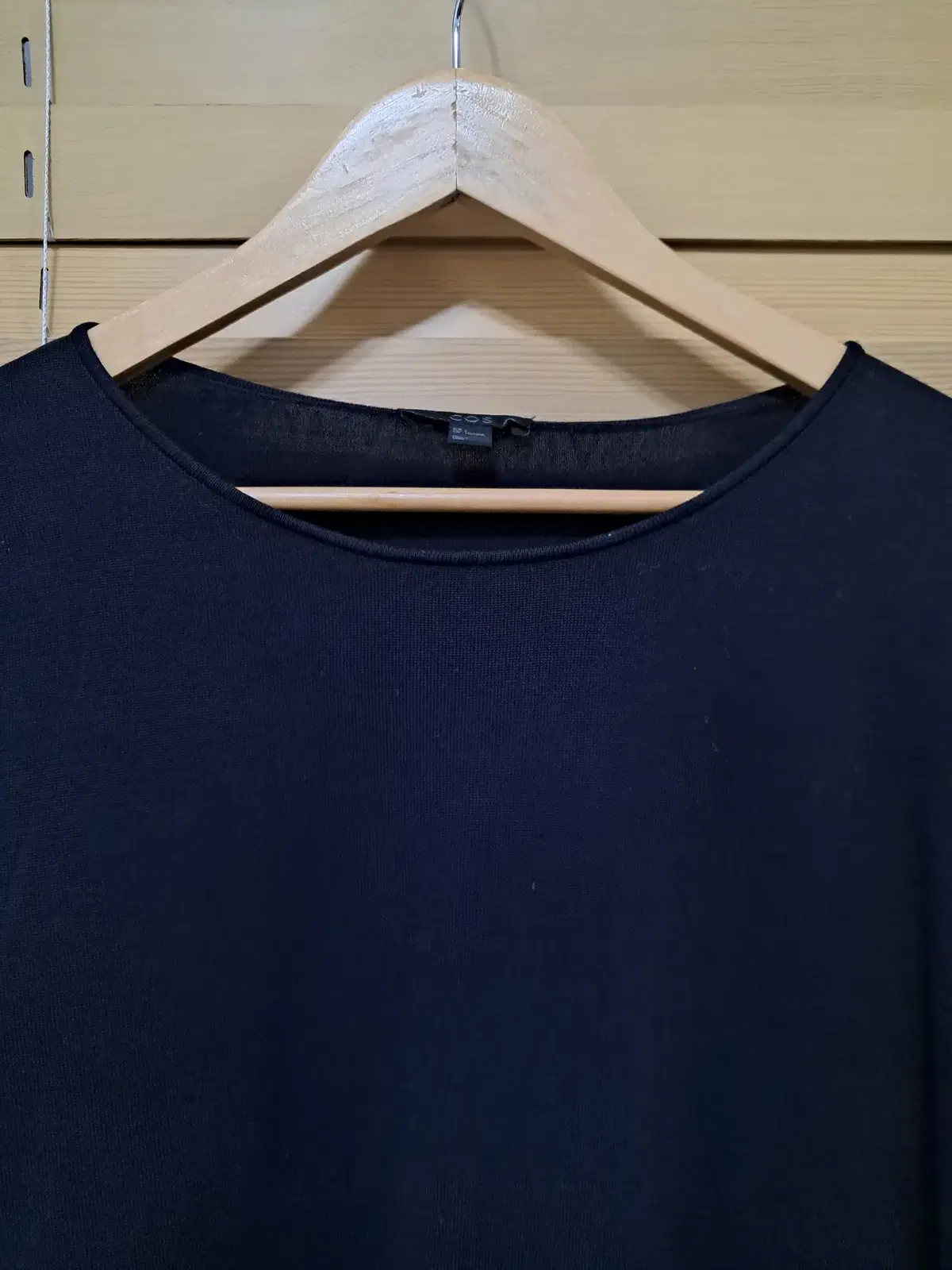 COS Women&#x27;s Navy T-shirt Size L