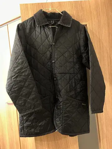 LAVENHAM 블랙 퀼팅 코트