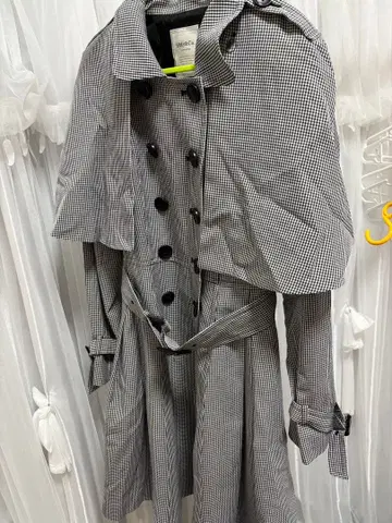 체크 무늬 2way 케이프 트렌치코트