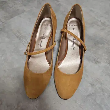 카멜 스트랩 포함 하이힐