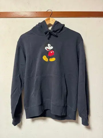 미키마우스 자수 후드 부착 후드티