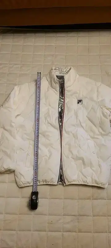FILA 화이트 다운 자켓 L 사이즈