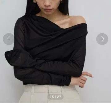 AIC. 상의 시어 블랙 긴팔