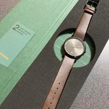 no monday 손목시계