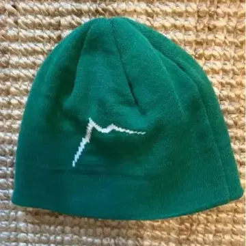 cayl logo beanie short