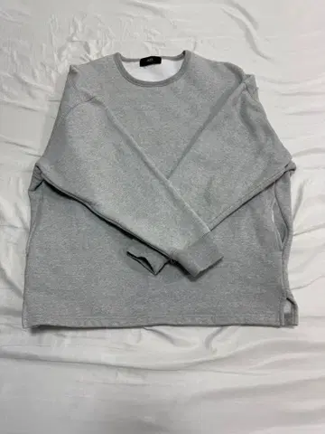 그레이 사이드 슬릿 긴팔 맨투맨