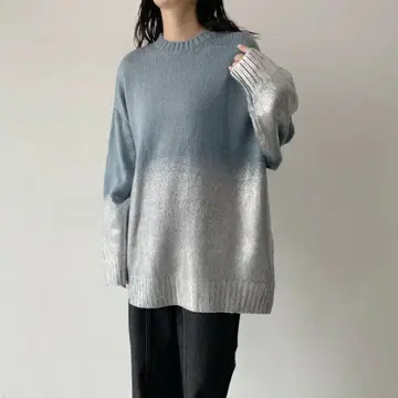 호일 프린트 오버 사이즈 풀오버