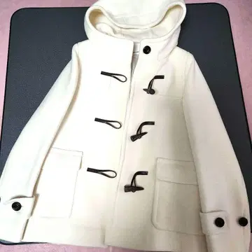 아이보리 더플 코트 후드 부착