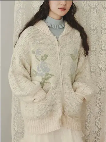 로즈 코위찬 니트 / 로즈 코위찬 니트 블루