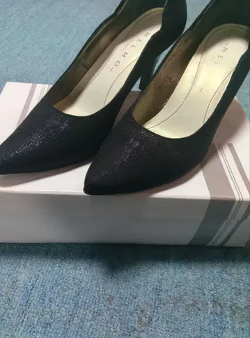 [ MELMO ] 멜모 라메 믹스 블랙 스틸레토 펌프스 23cm