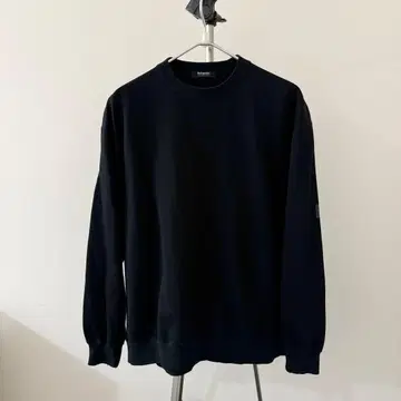 로트 와일러 블랙 크루넥 맨투맨