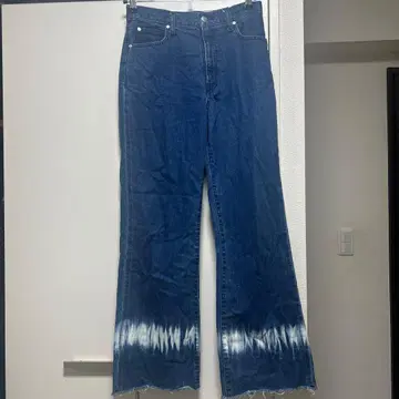 LAGUA GEM 다크 블루 부츠컷 데님