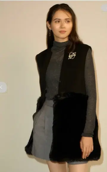 CELFORD 셀포드 밑단 퍼 롱베스트