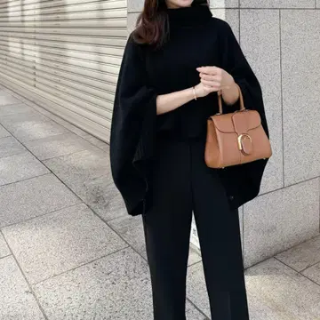 eneu cape short turtleneck knit