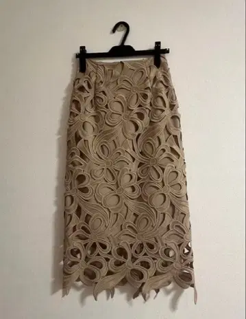 셀포드 리본 레이스 타이트 스커트 36