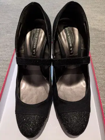 LA MODE ROSE 블랙 하이힐 펌프스