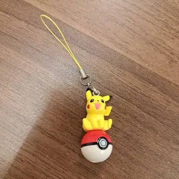 레어 포켓몬 피카츄 10주년 스트랩 레어