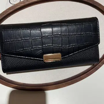 크로커다일풍 블랙 장지갑 AVACRAFT