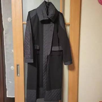 블랙 롱 코트 울 혼방 퀼팅 옷깃