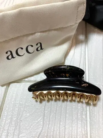 acca 헤어 클립 블랙 골드