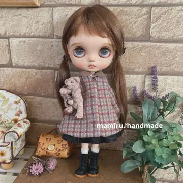 네오 브라이스 아웃핏 레트로한 분위기가 귀여운 울 코트