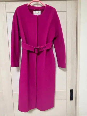 The Virgnia 노카라 롱 코트 핑크