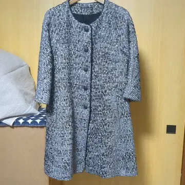 드레스트리아 코트 새상품급