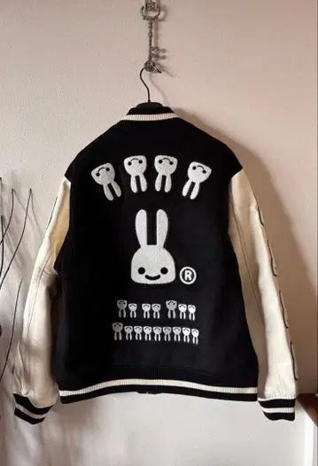 새상품 토끼 멜톤 바시티 자켓 [ cune ]