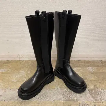 사이드 고어 백 지퍼 블랙 통굽 롱 부츠