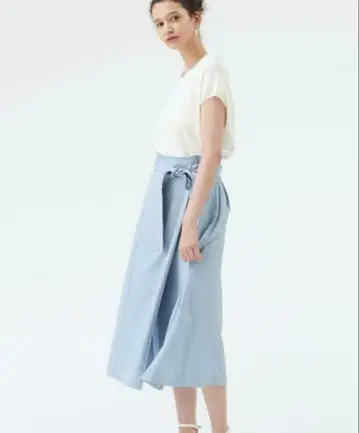 BALLSY TOMORROWLAND 셀룰로오스 트윌 벨티드 플레어 스커트