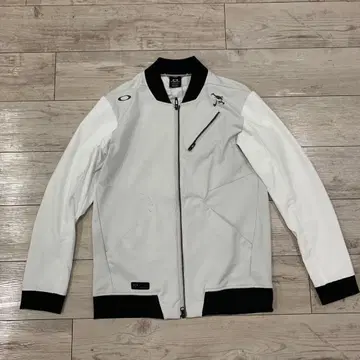 OAKLEY 오클리 퍼포먼스 핏 자켓 L 사이즈