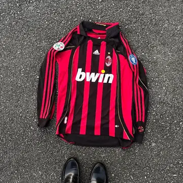 06/07 시즌 AC Milan KAKA 22번 긴팔 유니폼