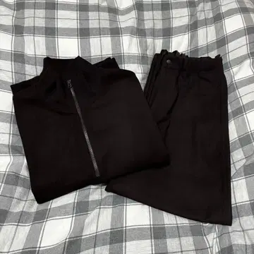 UNIQLO 브러쉬드 맨투맨 셋업