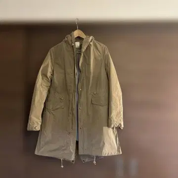 후드 부착 롱 모즈 코트