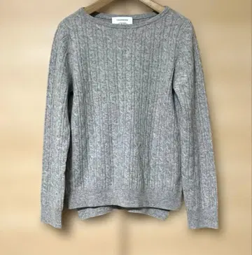 그린 라벨 릴랙싱 캐시미어 100 크루넥 케이블 니트 그레이