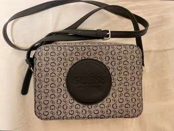 GUESS 숄더백