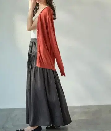 오렌지 개더 롱 스커트