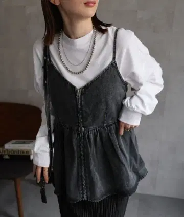 데님 뷔스티에 / 케미컬 가공 / 프론트 지퍼